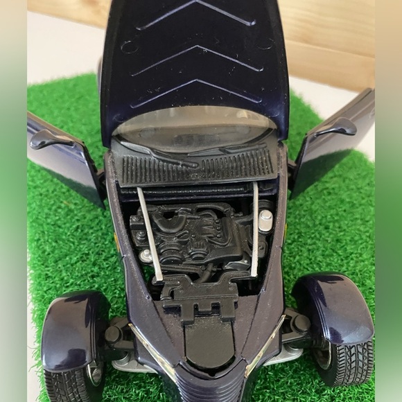 2001 Chrysler Howler Concept Car 1:18 Scale Diecast Motor Max Removable Hardtop - Picture 6 of 11